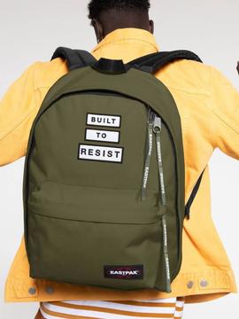 Mochila EastPak Out Of Office Verde Oscuro Unisex