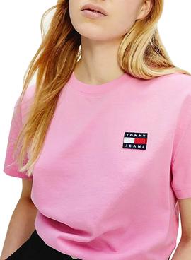 Camiseta Tommy Jeans Badge Rosa Para Mujer