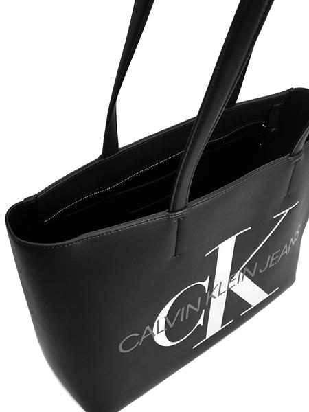 pétalo Escarpado Embotellamiento Bolso Calvin Klein Sculped Shopper Negro