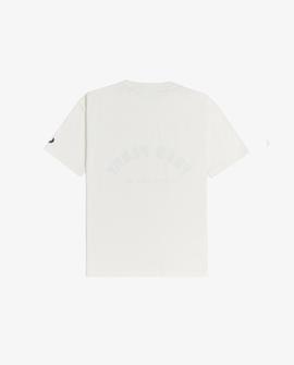 Camiseta Fred Perry Letras Blanco Crudo Para Mujer