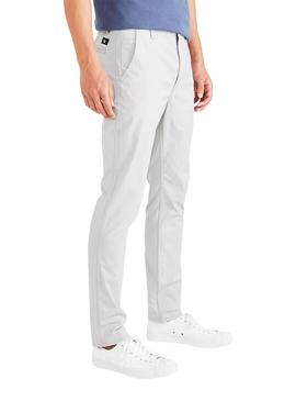 Pantalón Dockers Alpha Original Skinny Gris Hombre