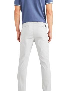 Pantalón Dockers Alpha Original Skinny Gris Hombre