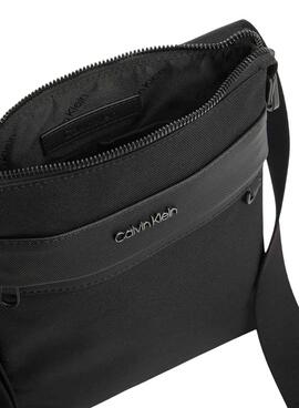 Bolso Calvin Klein Remote Negro Para Hombre