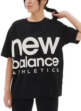 Camiseta New Balance Out of Bounds Negra Unisex