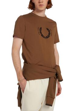 Camiseta Fred Perry Logo Laurel para Hombre Marrón