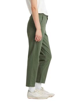Pantalon Levis Chino Verde para Mujer