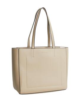 Bolso Calvin Klein Sculpted Beige para Mujer