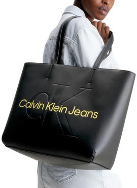 Bolso Calvin Klein Sculpted Negro para Mujer