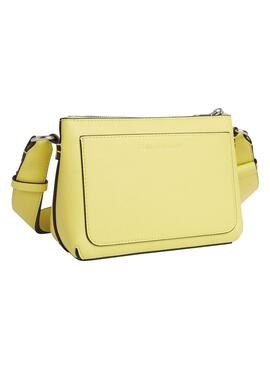 Bolso Calvin Klein Sculpted Camera Amarillo Mujer