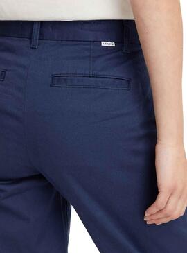 Pantalón Levis Essential Chino Marino Para Mujer