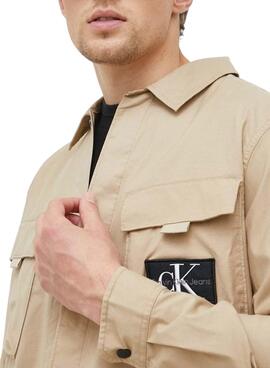 Camisa Calvin Klein Utility Cargo Camel Hombre