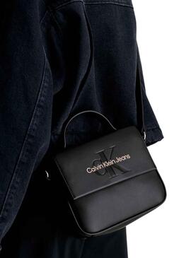 Bolso Calvin Klein Sculpted Boxy Negro para Mujer