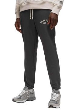 Pantalón New Balance Essentials Gris Hombre