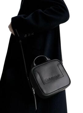 Bolso Calvin Klein Camera Negro Para Mujer