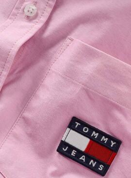 Camisa Tommy Jeans Badge Boyfriend Rosa Para Mujer