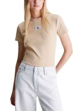 Camiseta Calvin Klein Woven Label Beige Para Mujer