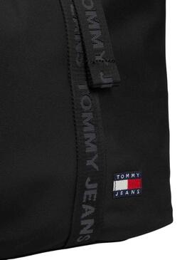 Bolsos y carteras Tommy Jeans negros para mujer.