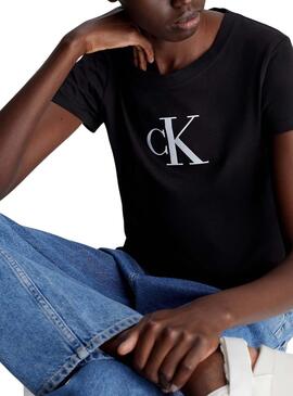 Camiseta Calvin Klein Satin Slim Negro Para Mujer