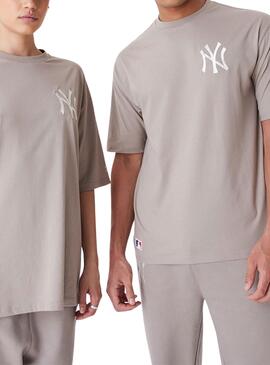 Camiseta New Era New York Yankees League Marrón