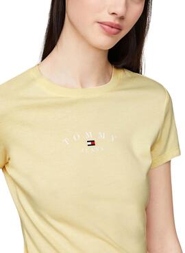 Camiseta Tommy Jeans Slim Essential Amarillo Mujer