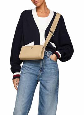 Bolso Tommy Hilfiger Monotype Crossover Tostado