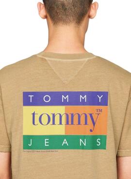 Camiseta Tommy Jeans Summer Flag Tostado Para Hombre