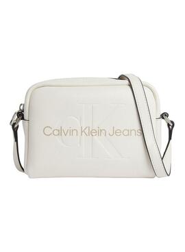 Bolso Calvin Klein Jeans Sculpted Camera beige para mujer