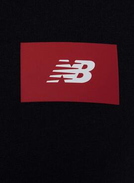 Camisetas New Balance con logo negro para hombre.