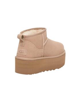 Botas UGG Australia Classic Ultra Mini Platform Beige Mujer. 50-70 caracteres.