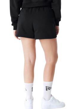 Pantalón Corto New Era New York Yankees Essential negro para mujer