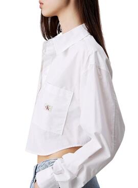 Camisa Calvin Klein Jeans Cropped blanco para mujer