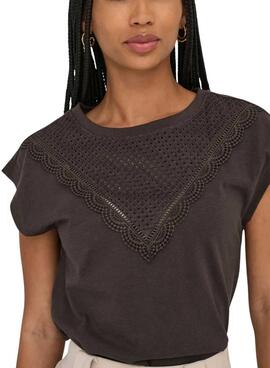 Camiseta Only Delia marrón para mujer