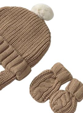 Conjunto Mayoral gorro y manoplas marrón bebé