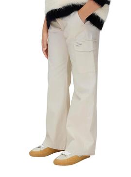 Pantalón Calvin Klein cargo acampanado beige niña