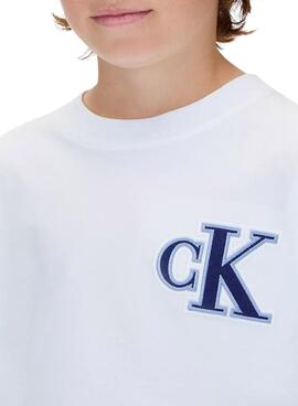 Camiseta Calvin Klein festive logo blanco niño
