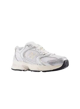 Zapatillas New Balance 530 plata y blanco para mujer
