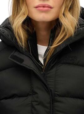 Cazadora acolchada Superdry Hooded 5 Baffle Puffer negro para mujer