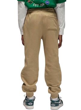Pantalón cargo Jordan Brooklyn Essentials camel para niño