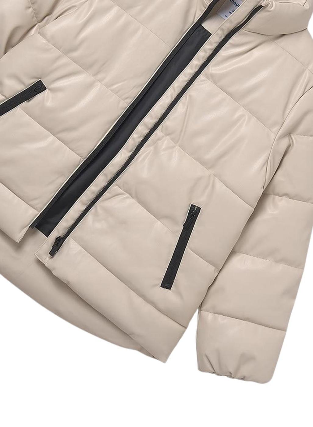 Abrigo acolchado Mayoral beige para niña