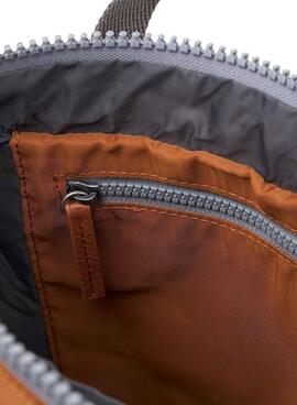 Mochila Roka Canfield small camel para mujer y hombre