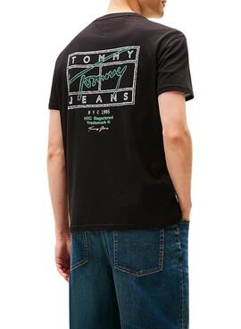 Camiseta Tommy Jeans Sign Spray negro para hombre