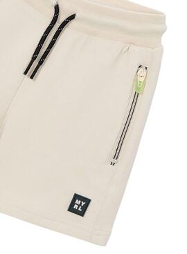 Bermudas Mayoral bolsillos cremallera beige para niño