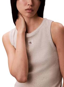 Camiseta Calvin Klein Jeans Baby gris para mujer