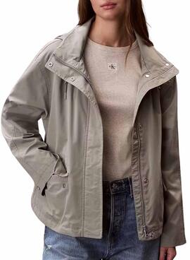 Parka Calvin Klein Jeans Tech verde para mujer