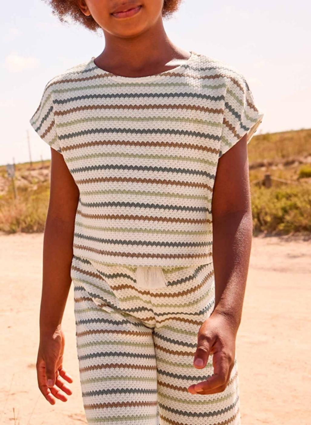 Camiseta Mayoral de punto a rayas multicolor para niña