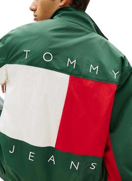 Cazadora Tommy Jeans Heritage Flag verde para hombre