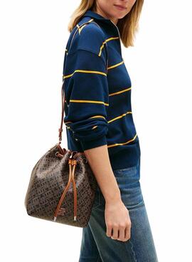 Bolso Tommy Hilfiger Monoplay Bucket marrón para mujer