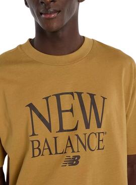 Camiseta New Balance Logo mostaza para hombre