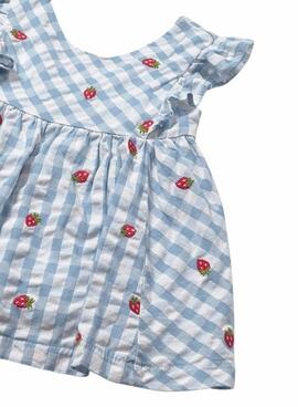 Conjunto Mayoral vestido vichy azul con fresas para bebé