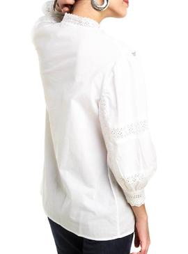 Camisa Naf Naf Bordados y Volantes Blanca Mujer